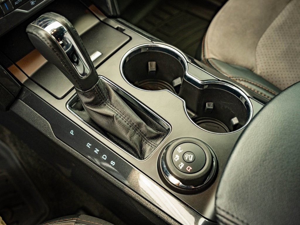 Used 2017 Ford Explorer XLT w/ Equipment Group 202A image 36