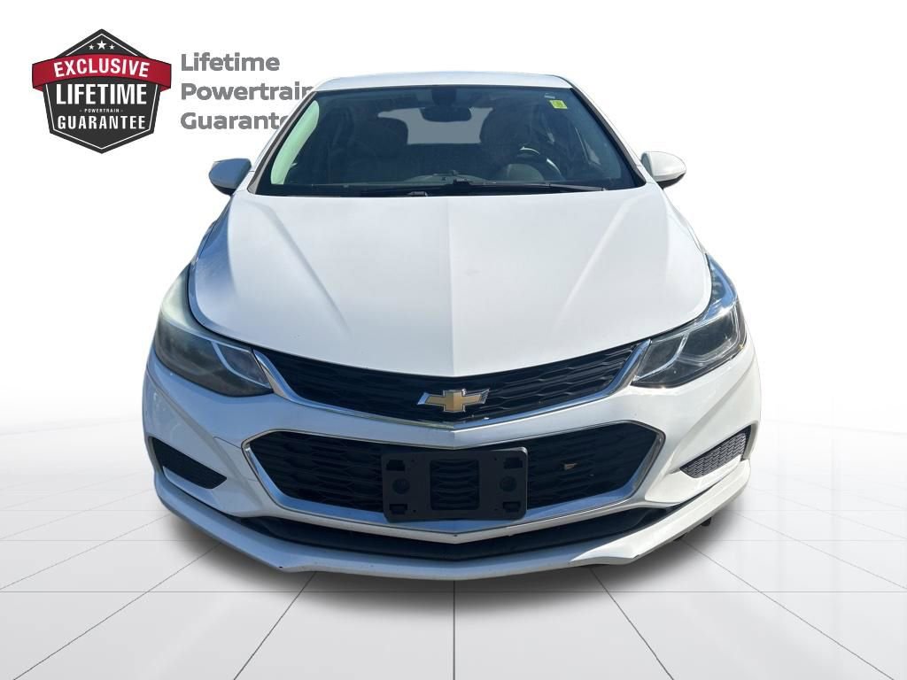 Used 2018 Chevrolet Cruze LT image 8