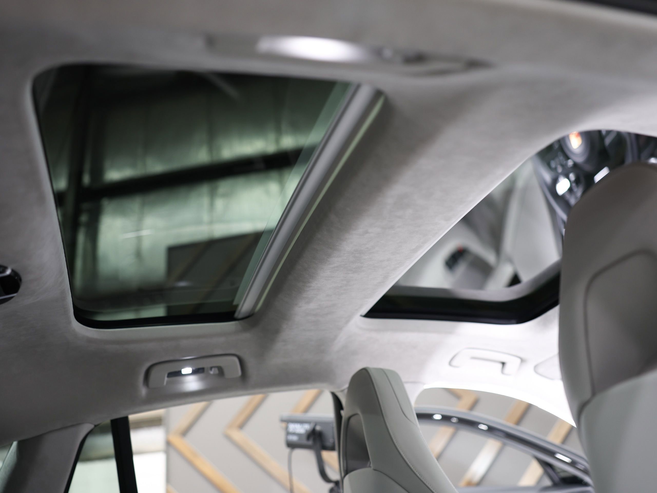 Used 2023 Porsche Panamera Turbo S image 52