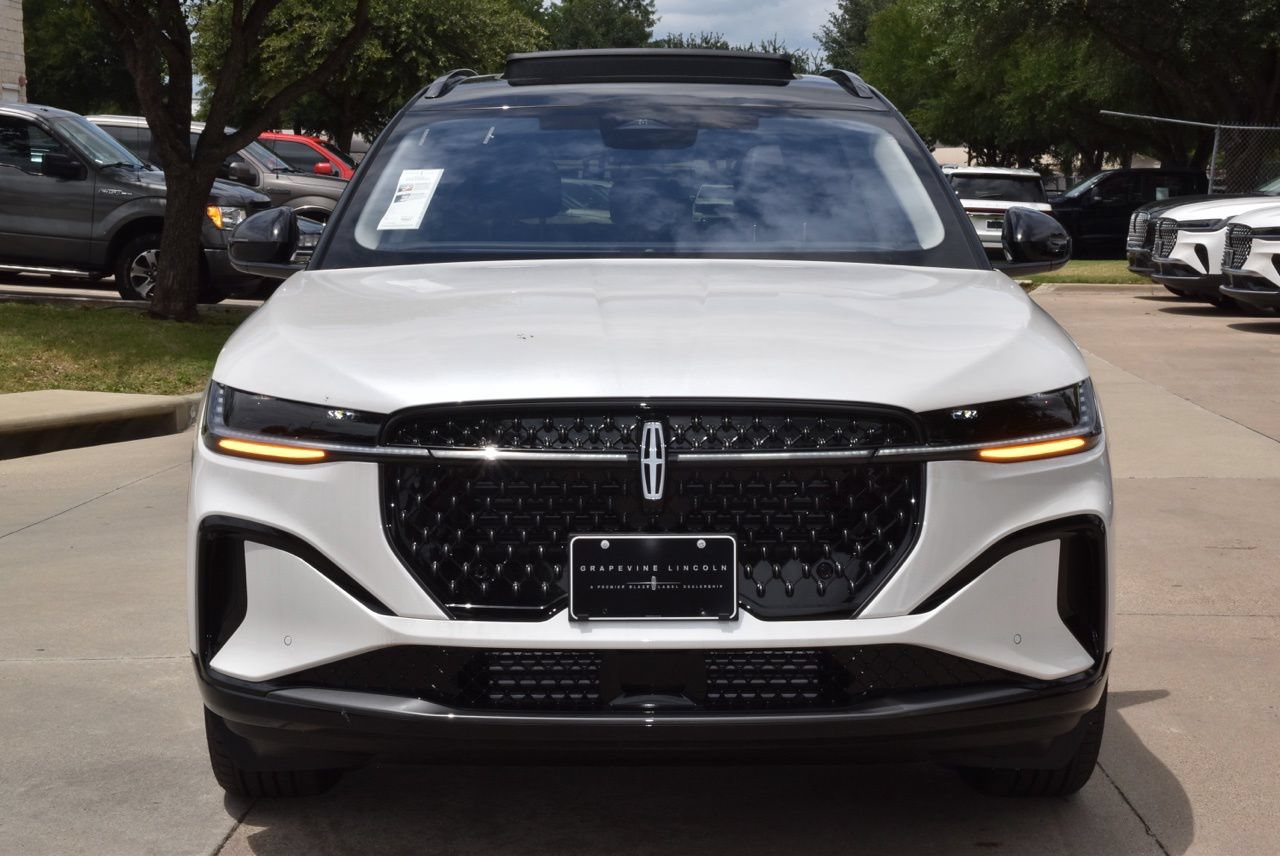 New 2026 Lincoln Nautilus Reserve AWD/4WD image 9