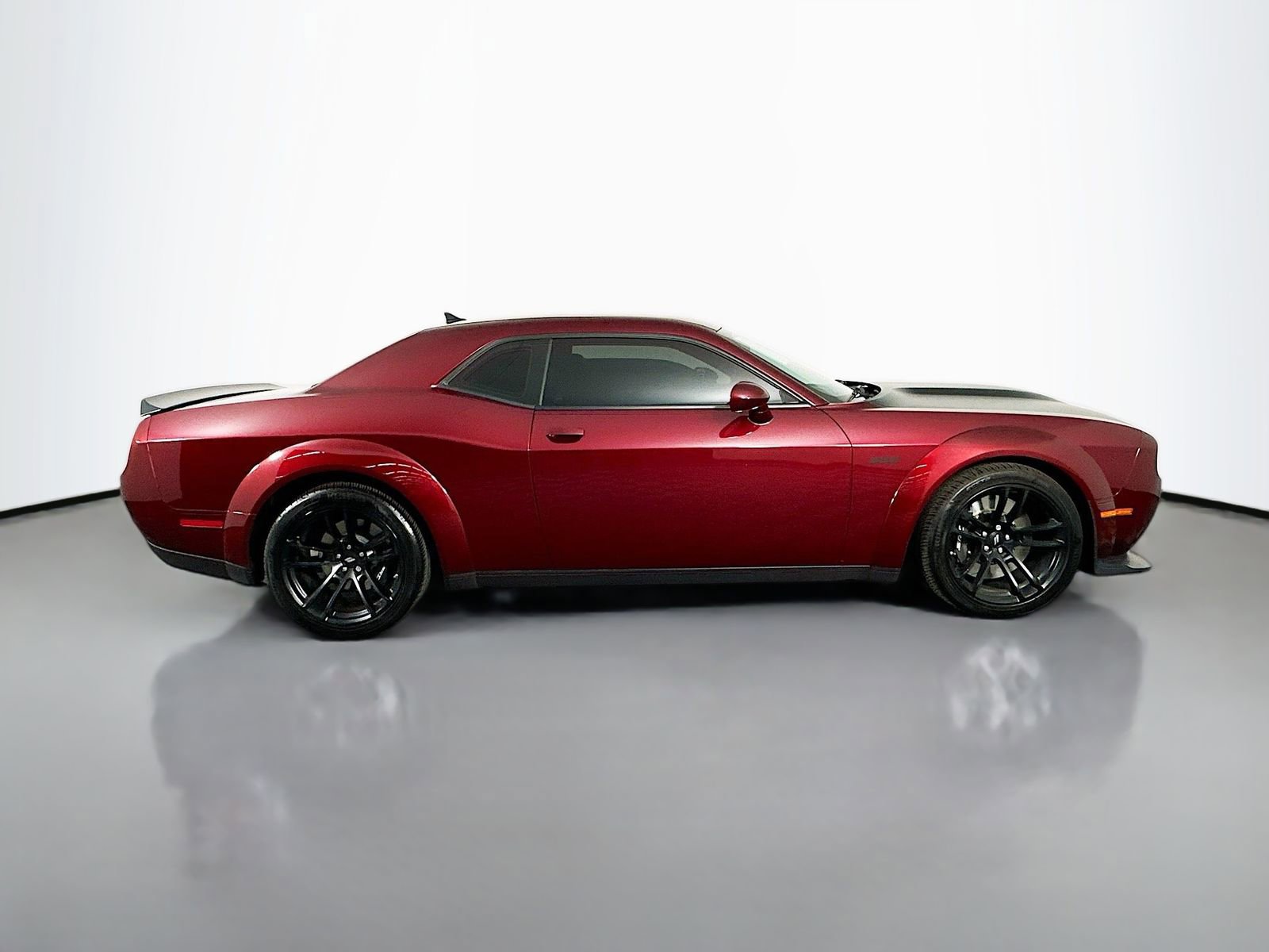 Used 2023 Dodge Challenger R/T Scat Pack RWD image 8
