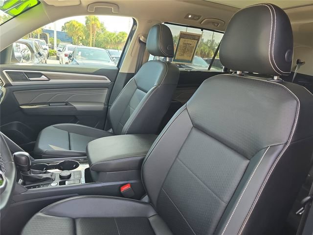 Used 2022 Volkswagen Atlas SEL AWD/4WD image 18