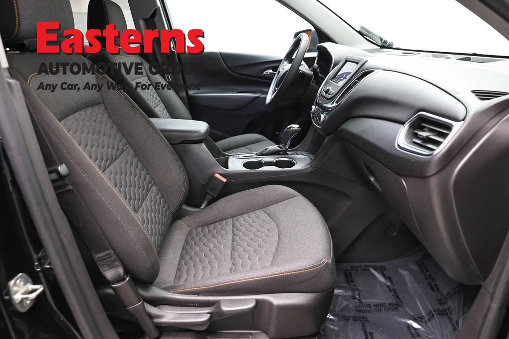 Used 2021 Chevrolet Equinox LT AWD/4WD image 24