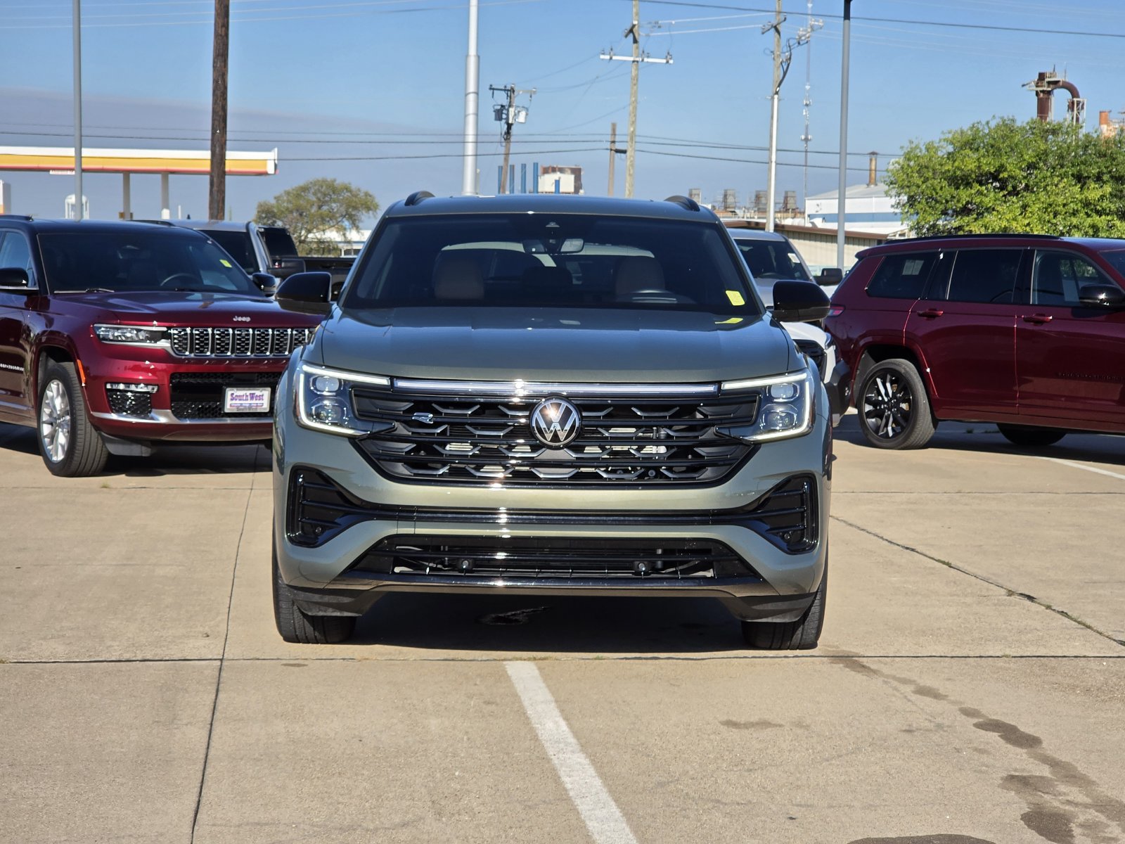Used 2026 Volkswagen Atlas Cross Sport SEL R-Line w/ MDO Package AWD/4WD image 6