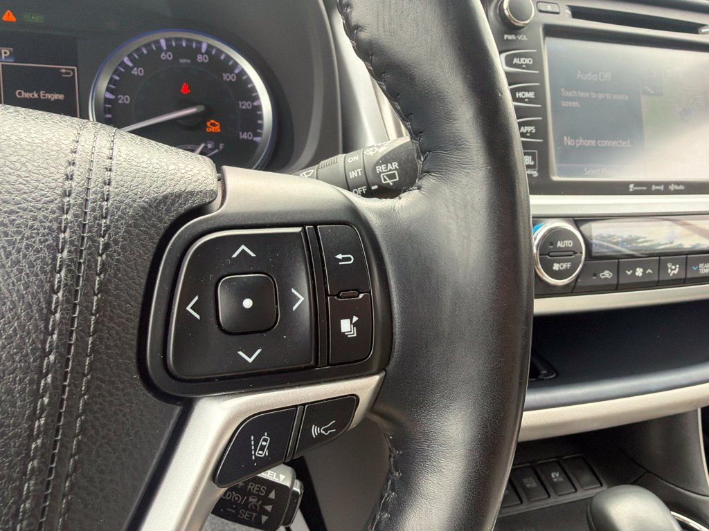 Used 2018 Toyota Highlander Limited Platinum AWD/4WD image 31