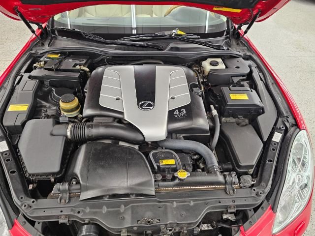 Used 2004 Lexus SC 430 Convertible image 37