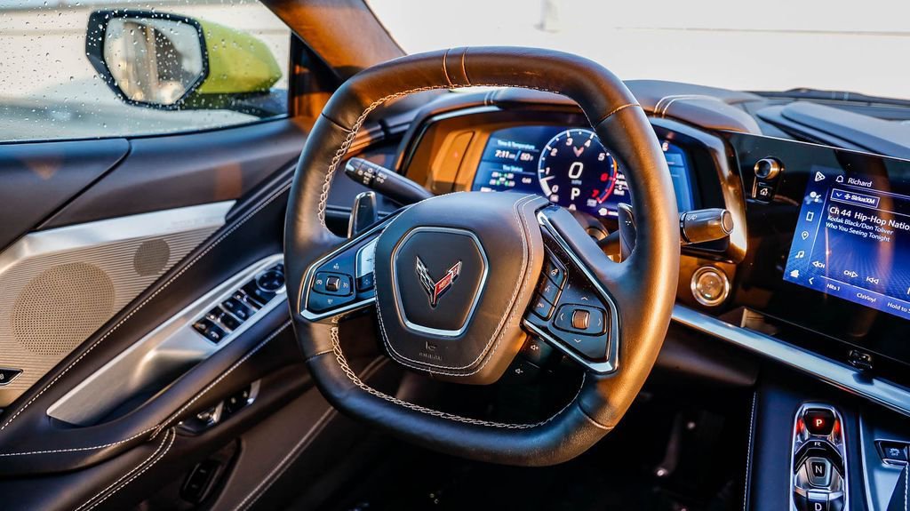 Used 2024 Chevrolet Corvette Stingray w/ Z51 Performance Package image 16