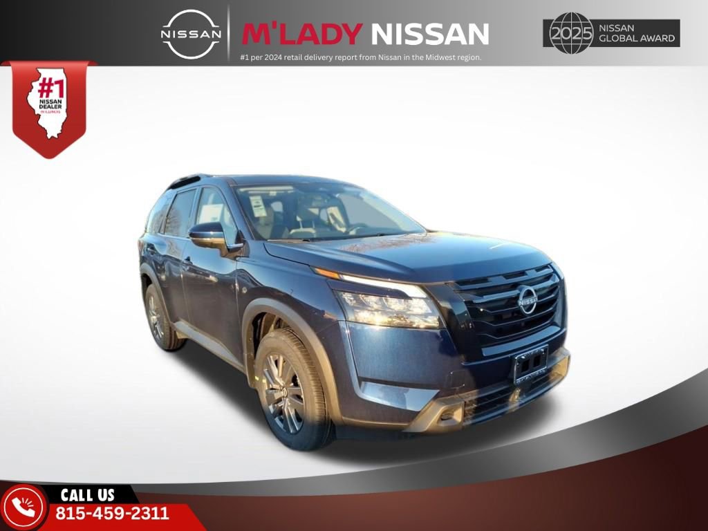New 2025 Nissan Pathfinder SV w/ Black Appearance Package image 1