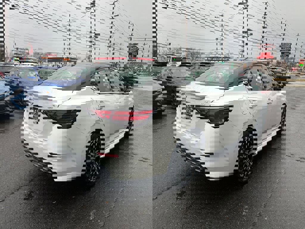 Used 2021 Nissan Sentra SR image 7