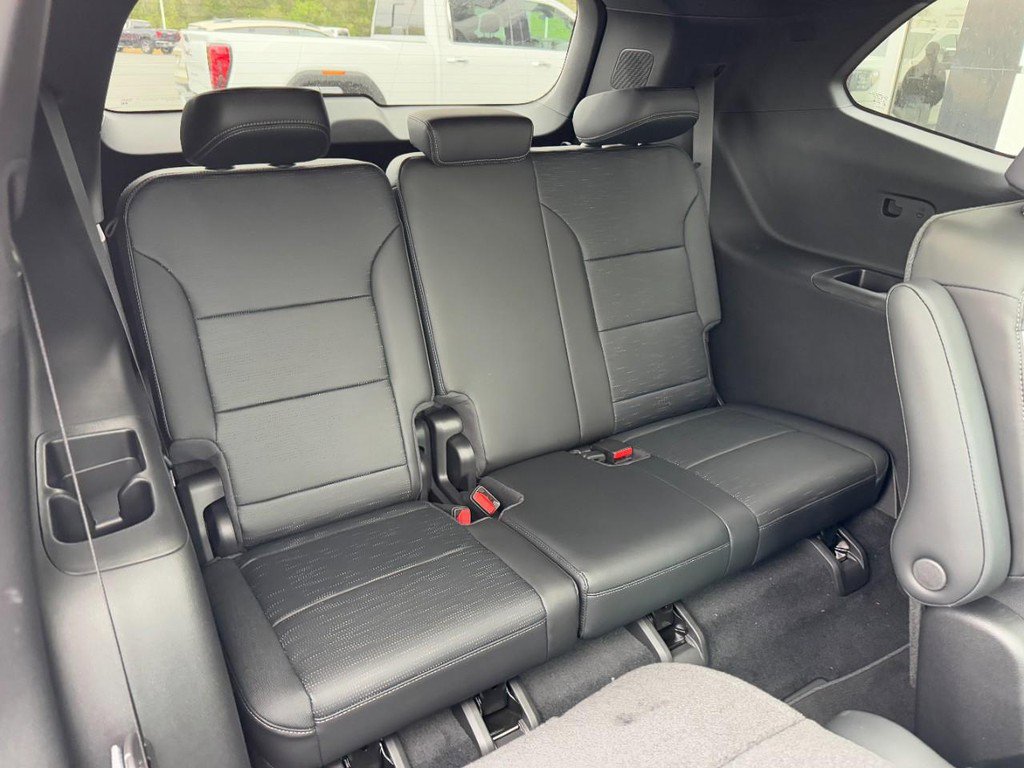 New 2026 Buick Enclave Sport Touring image 8