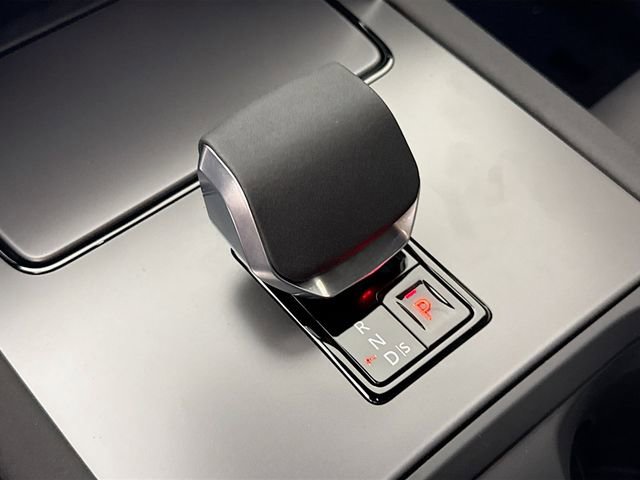 New 2026 Land Rover Discovery Sport Landmark image 18
