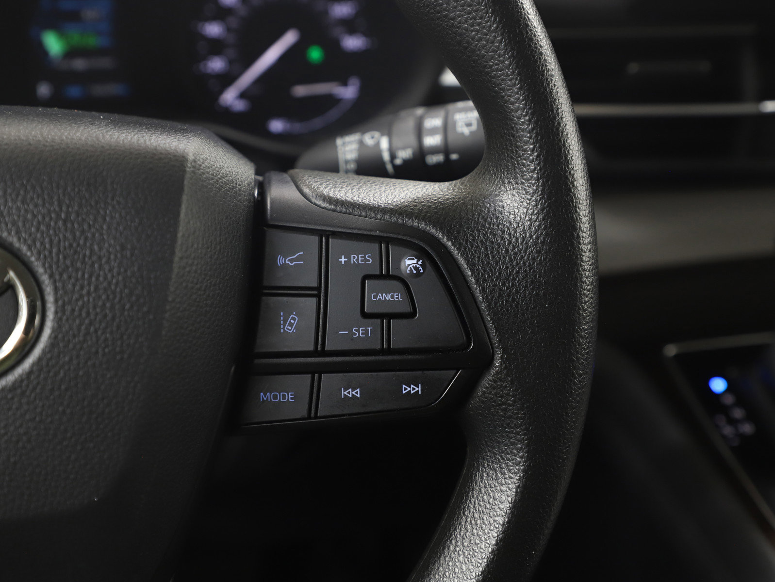 Used 2022 Toyota Sienna LE FWD image 28