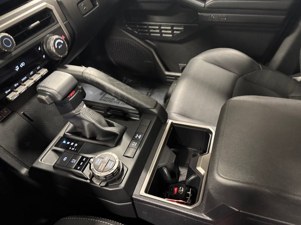 Used 2025 Toyota 4Runner Limited image 22
