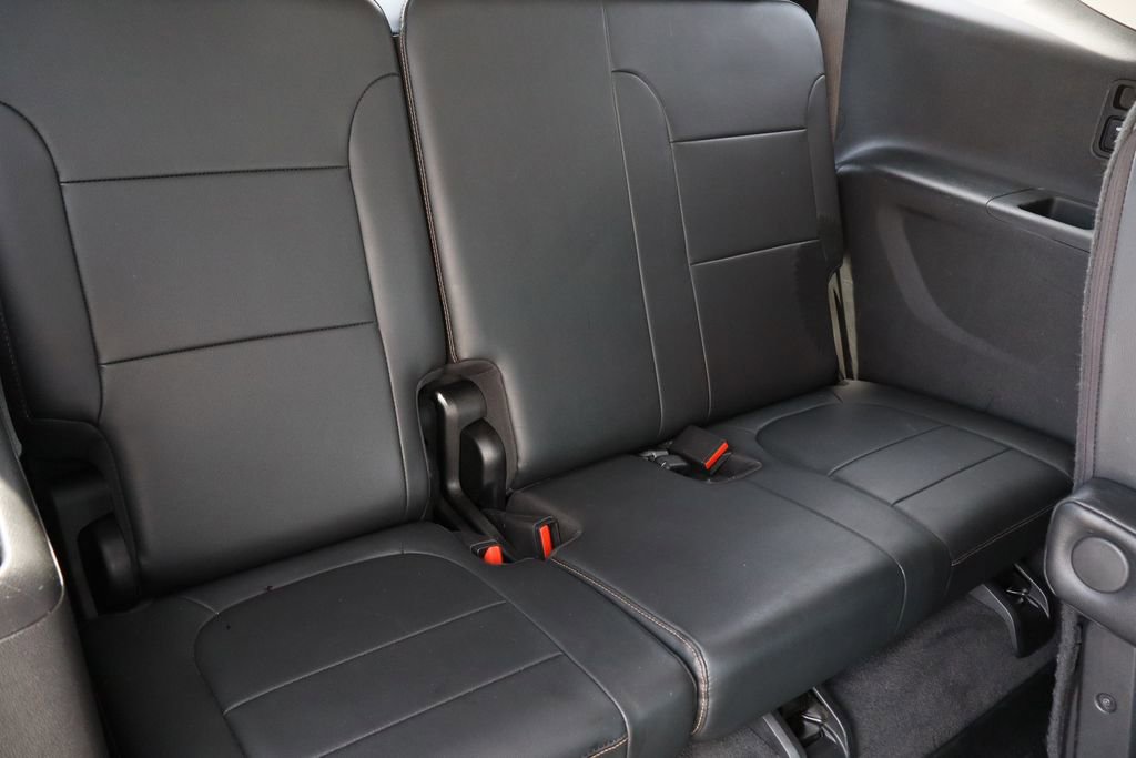Used 2019 Chevrolet Traverse LT FWD image 27