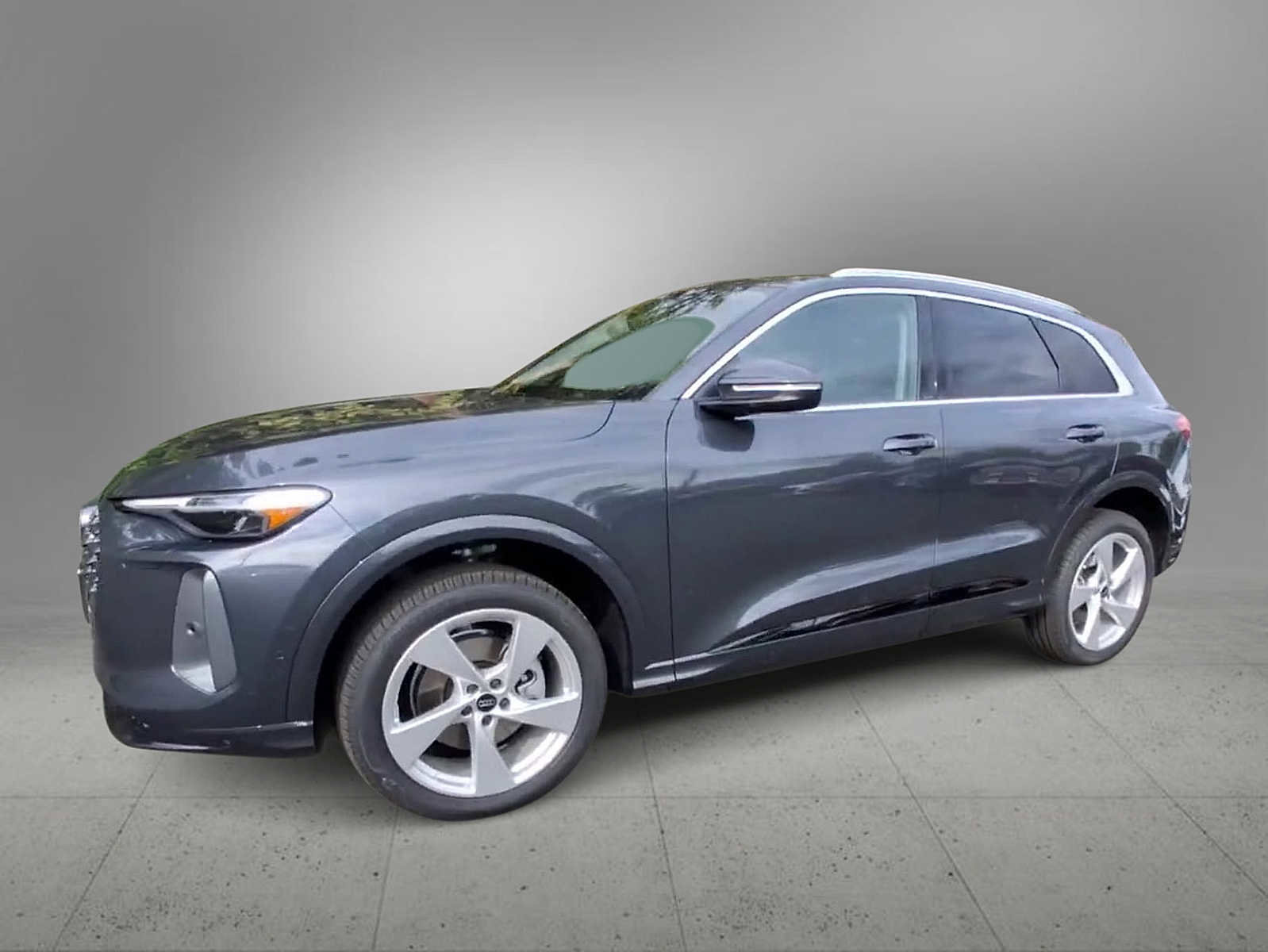 New 2025 Audi Q5 Premium Plus image 4