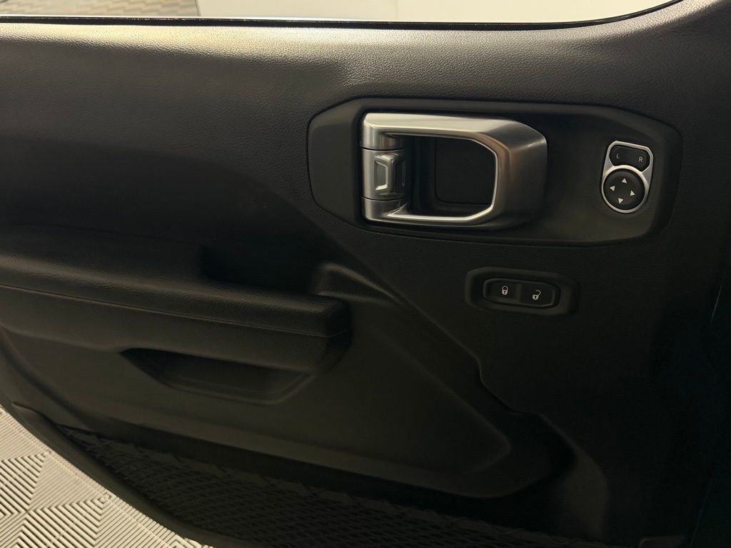 Used 2023 Jeep Wrangler Unlimited Rubicon 4xe w/ Steel Bumper Group image 26