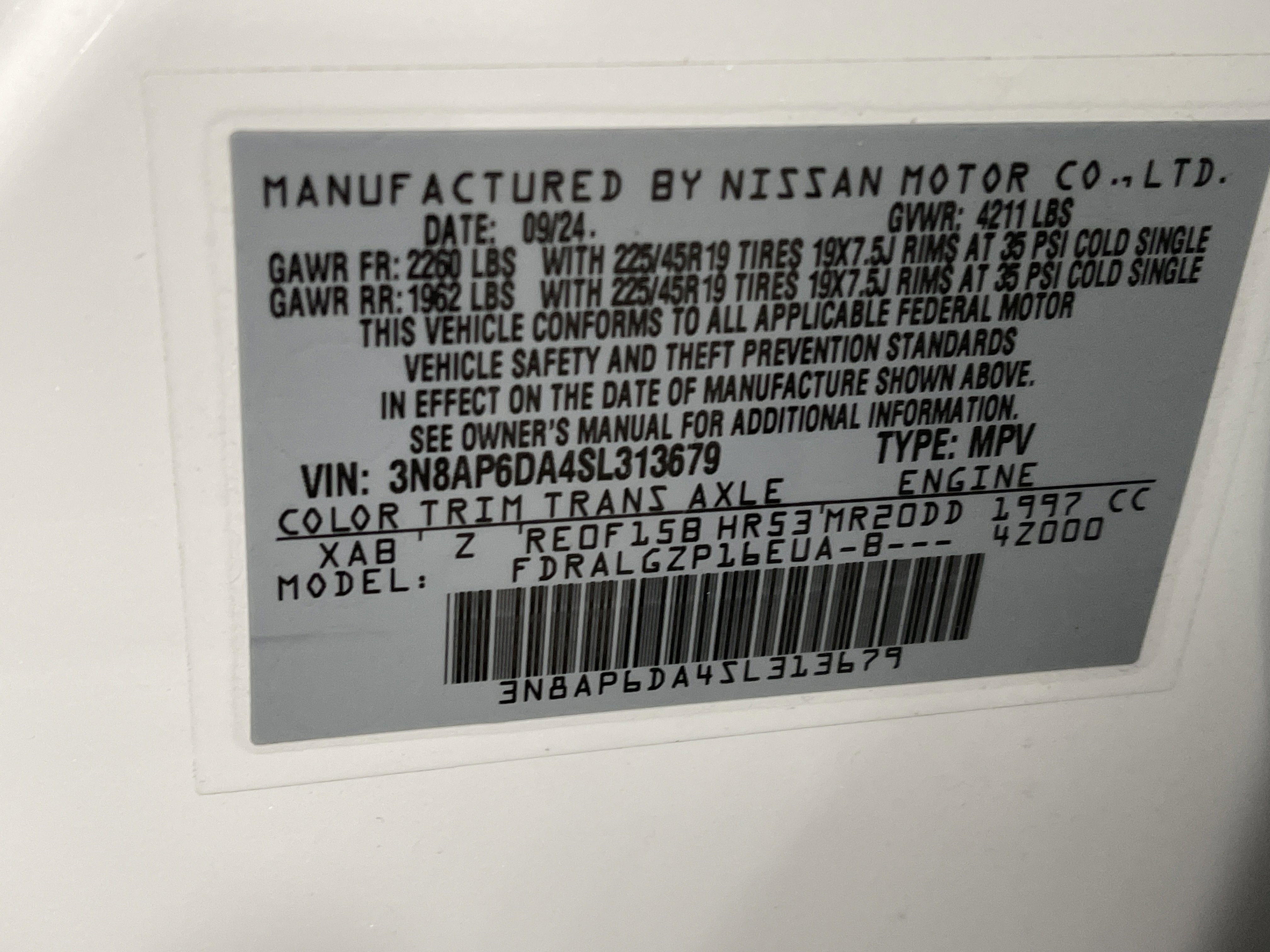 Used 2025 Nissan Kicks SR image 27