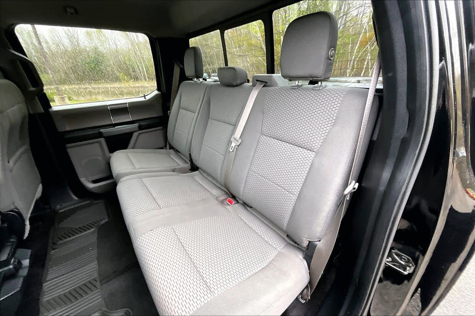 Used 2016 Ford F150 XLT w/ Equipment Group 302A Luxury AWD/4WD image 21