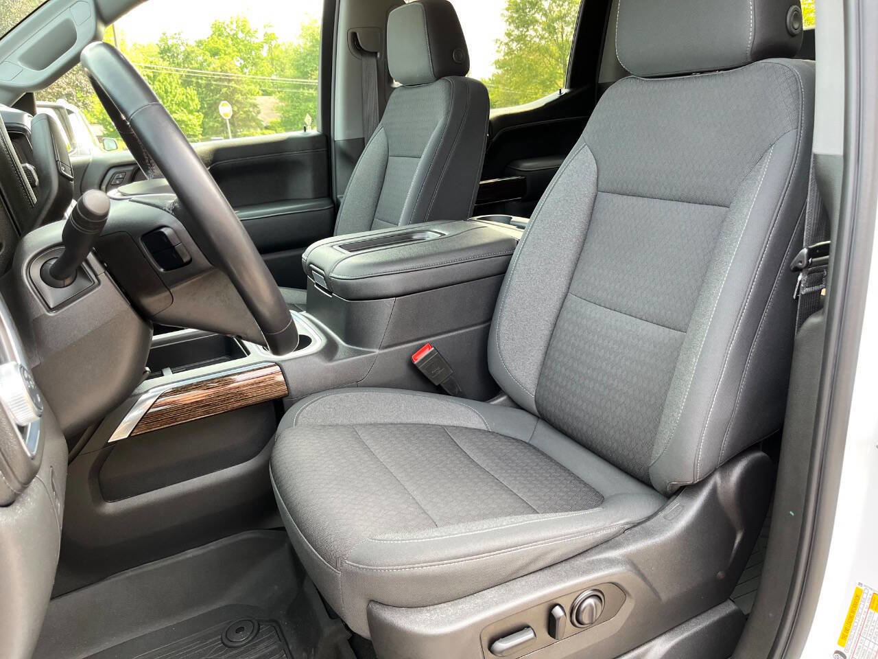 Used 2021 GMC Sierra 1500 Elevation w/ Preferred Package image 9