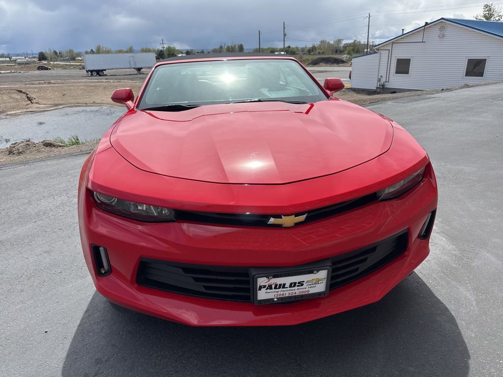 Used 2016 Chevrolet Camaro LT RWD image 2