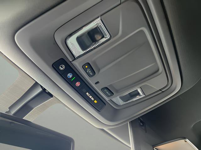 Used 2020 Chevrolet Silverado 2500 LTZ image 27