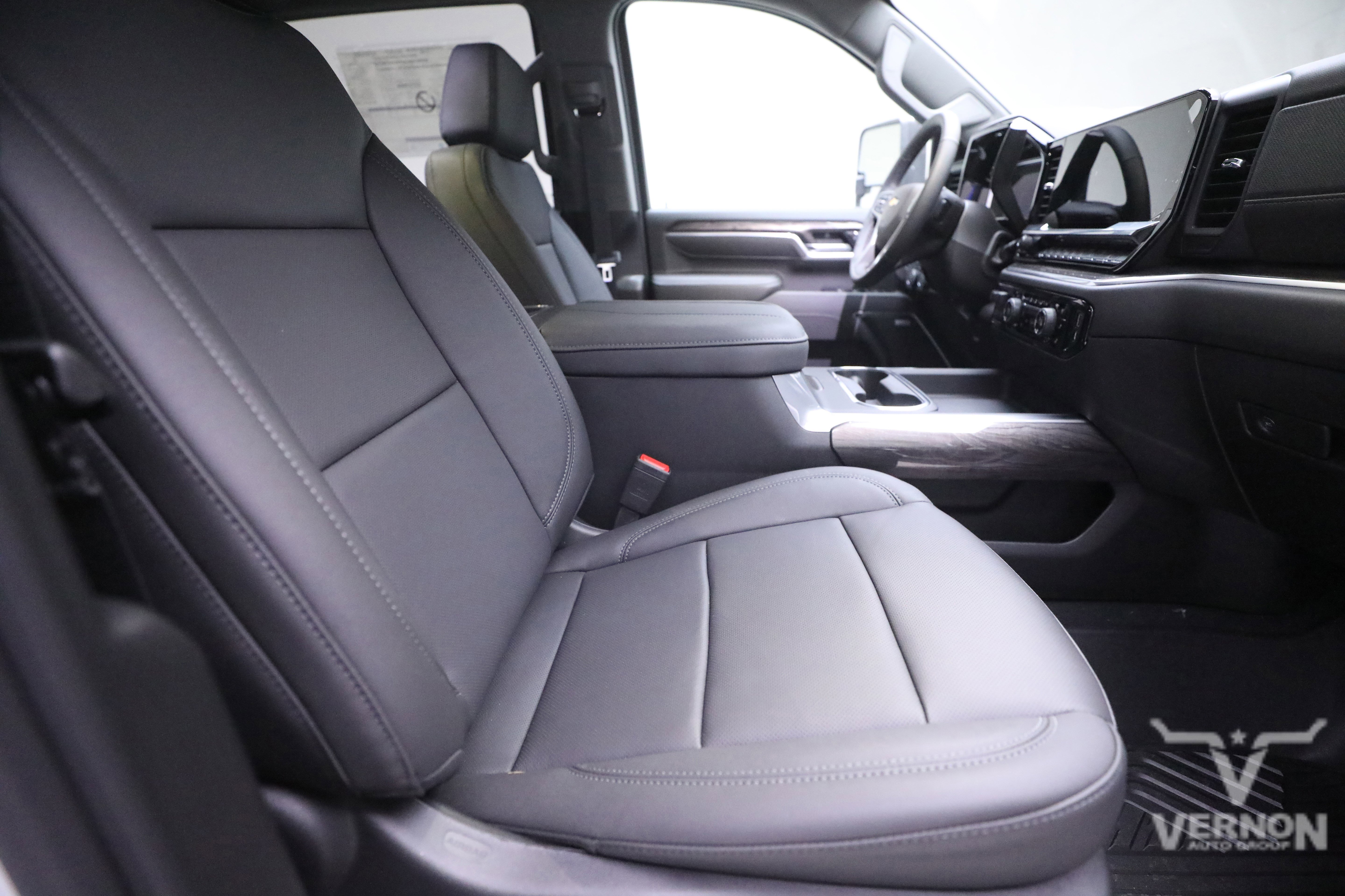 New 2026 Chevrolet Silverado 2500 LTZ w/ LTZ Premium Texas Edition image 11