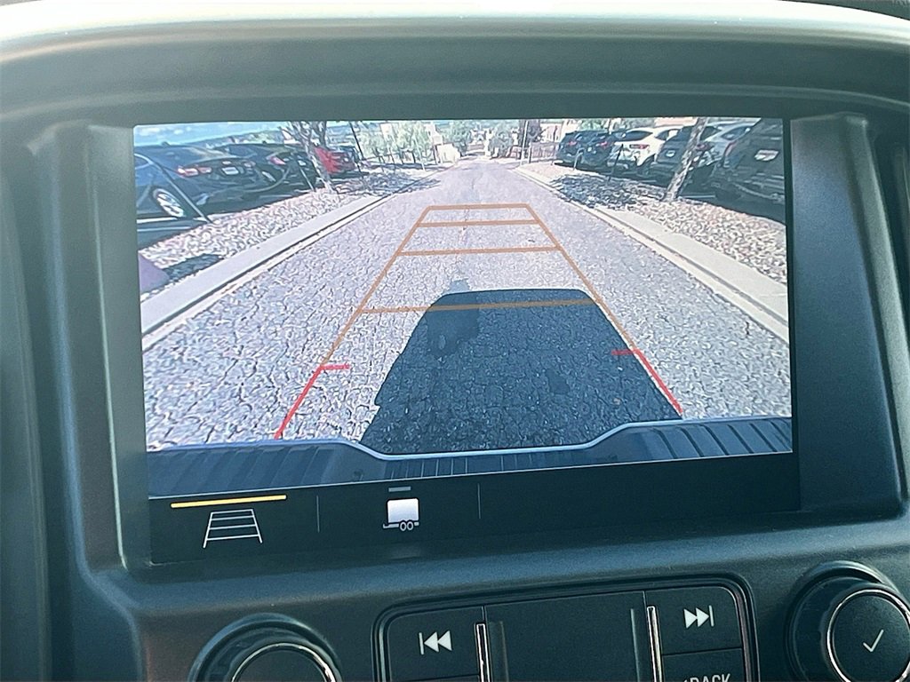 Used 2022 Chevrolet Colorado Z71 image 13