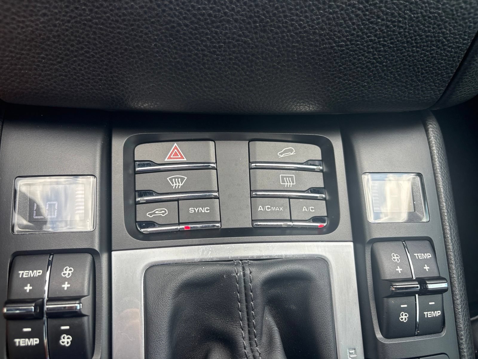 Used 2018 Porsche Macan S AWD/4WD image 25