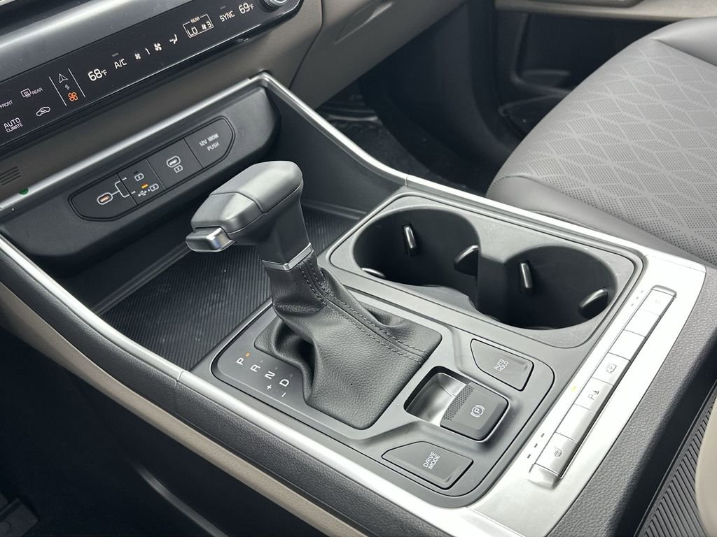 New 2025 Kia Carnival image 23