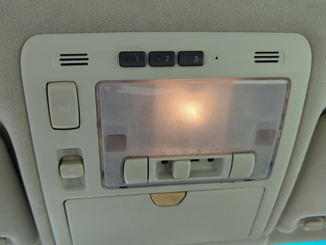 Used 2001 Lexus LS 430 image 23