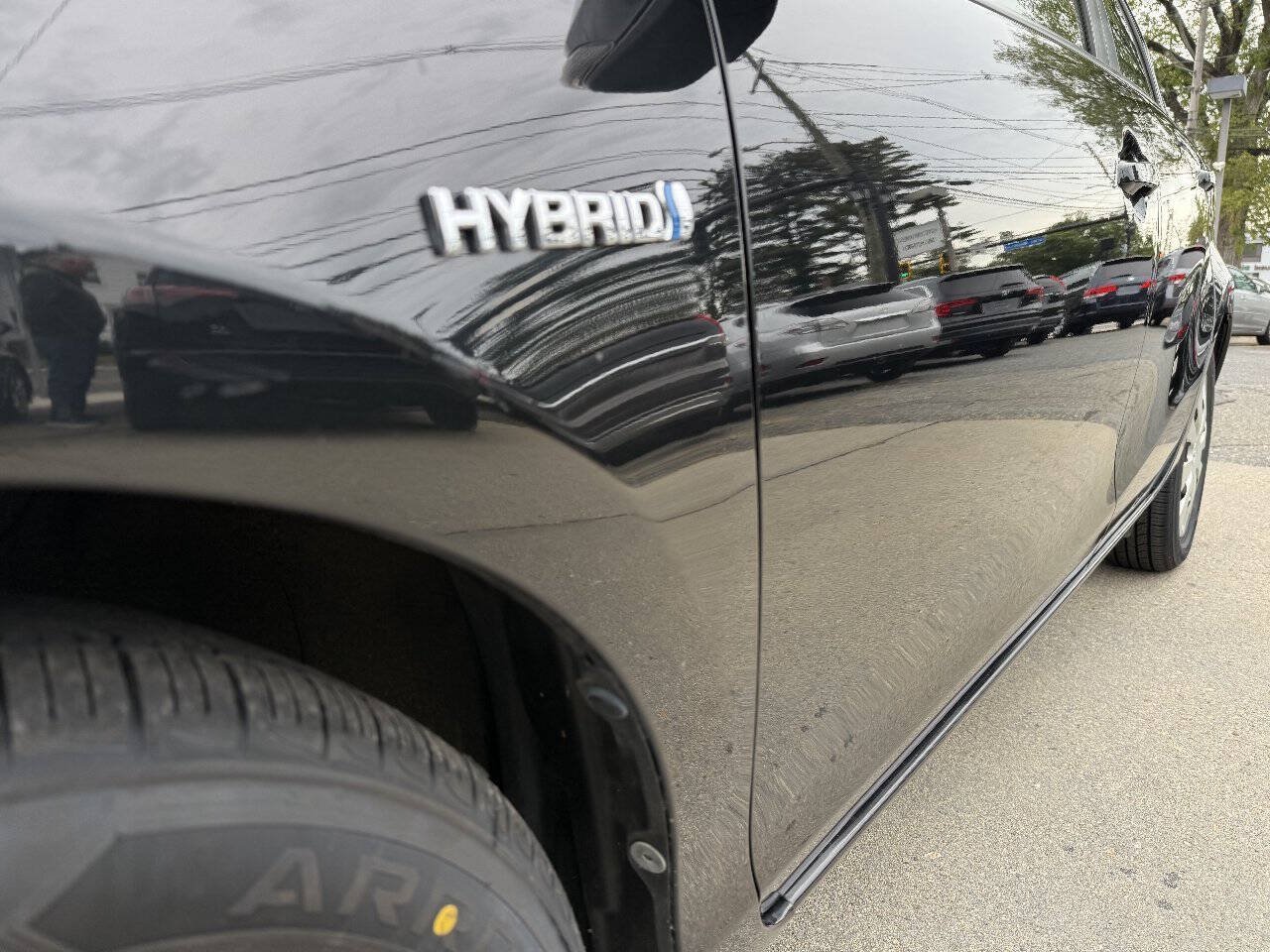 Used 2014 Toyota Prius C Two FWD image 31