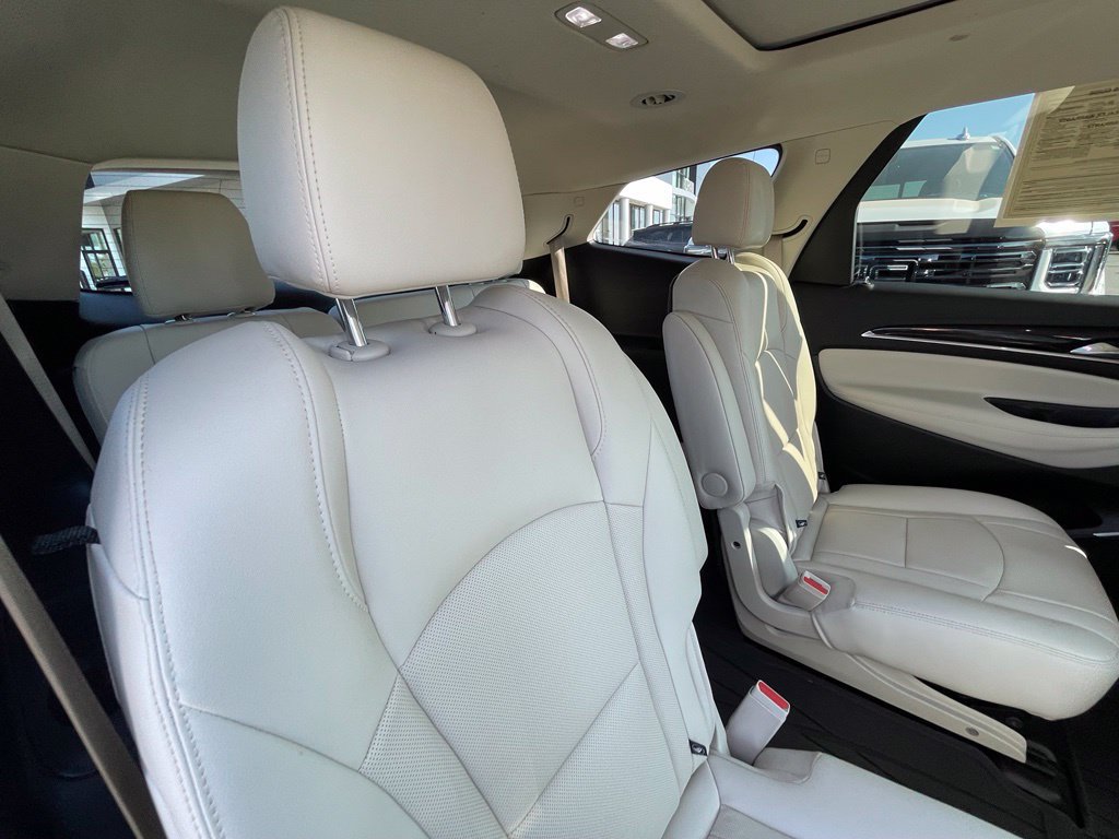 Used 2023 Buick Enclave Premium w/ Experience Buick Package FWD image 29