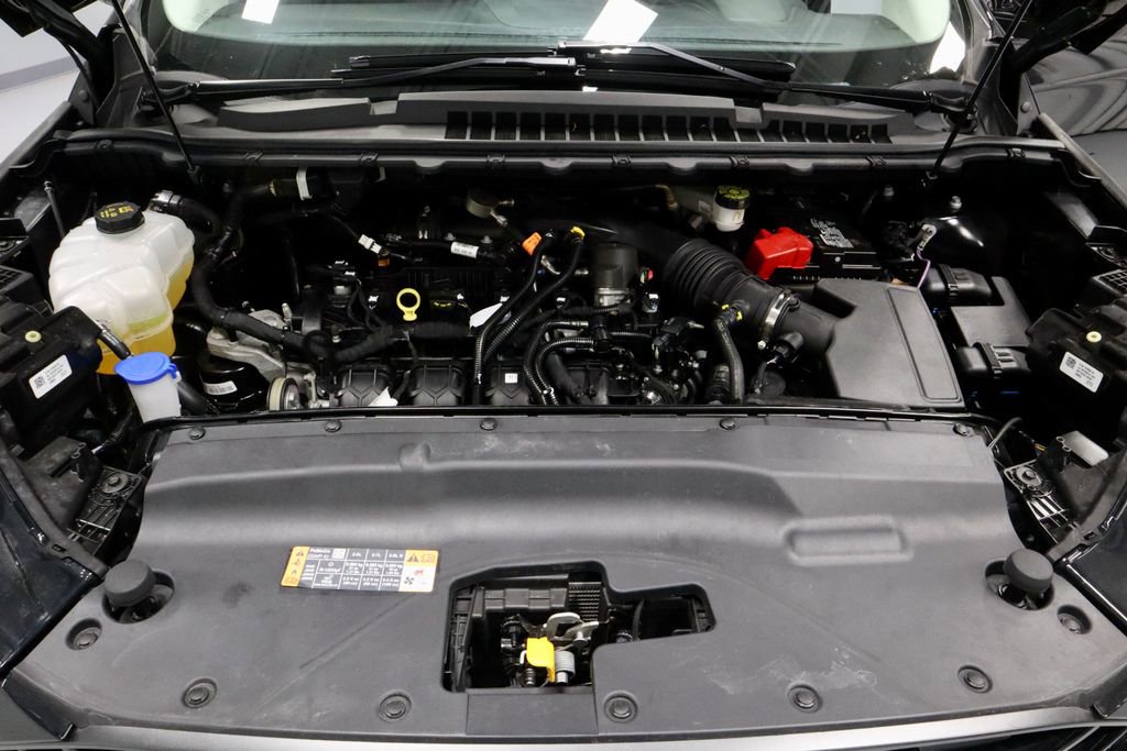 Certified 2024 Ford Edge SEL w/ Sport Appearance Package AWD/4WD image 17