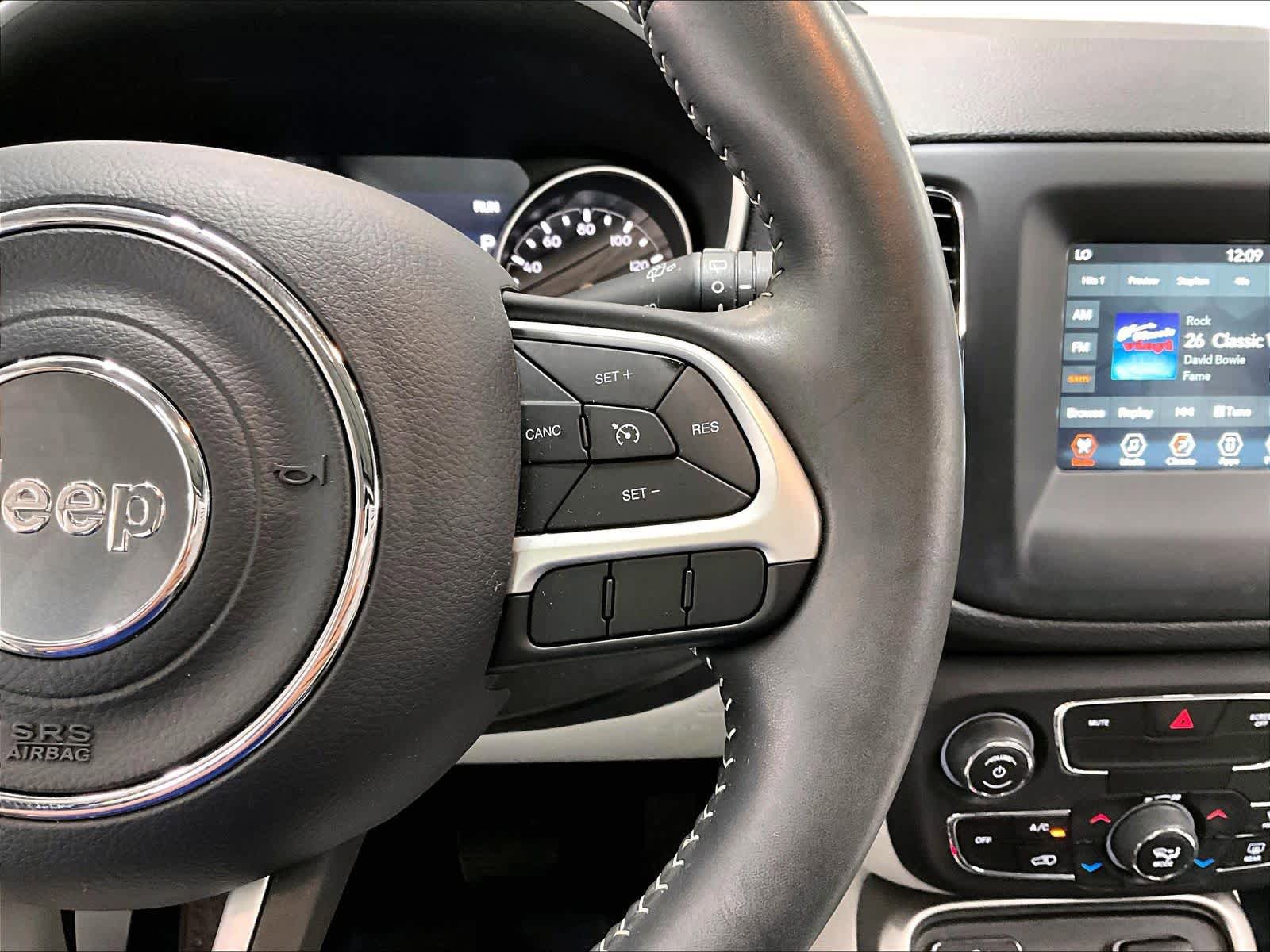 Used 2019 Jeep Compass Latitude w/ Popular Equipment Group image 21