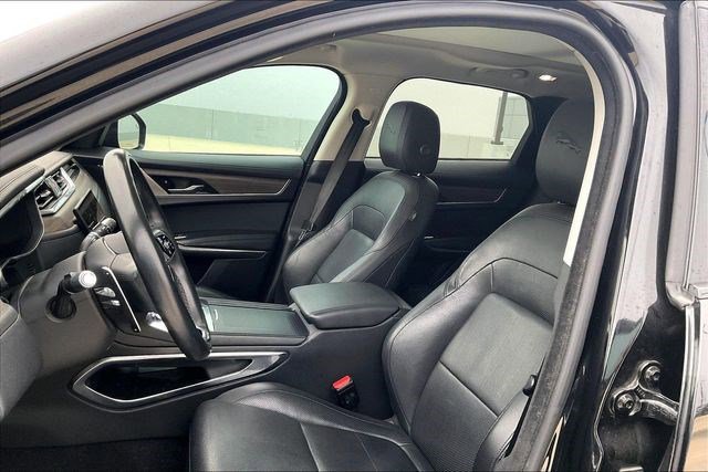 Used 2021 Jaguar F-PACE S image 9