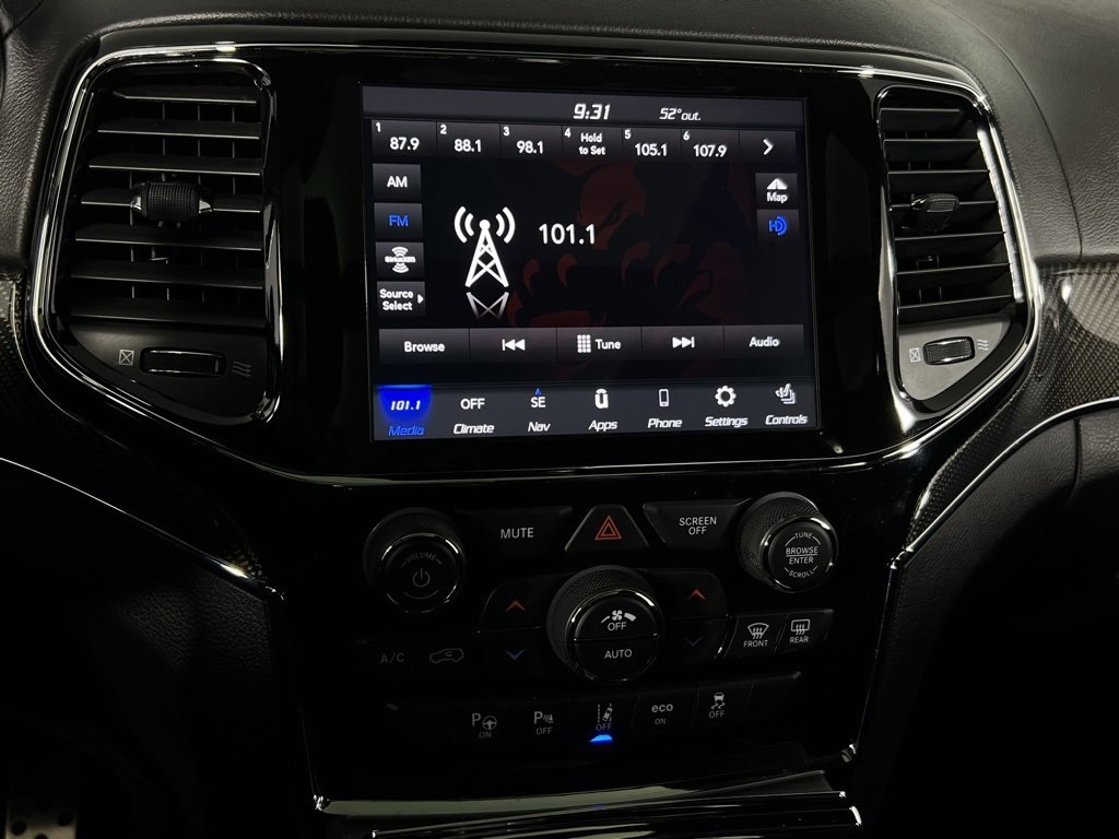 Used 2020 Jeep Grand Cherokee SRT image 21