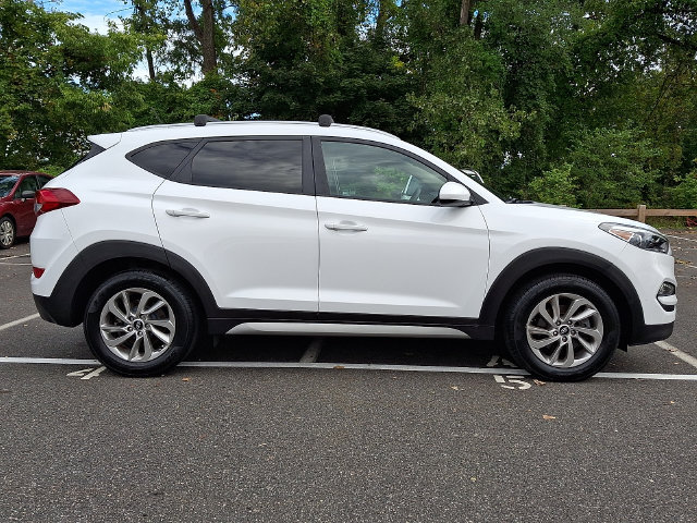 Used 2017 Hyundai Tucson SE w/ SE Popular Package 02 AWD/4WD image 7