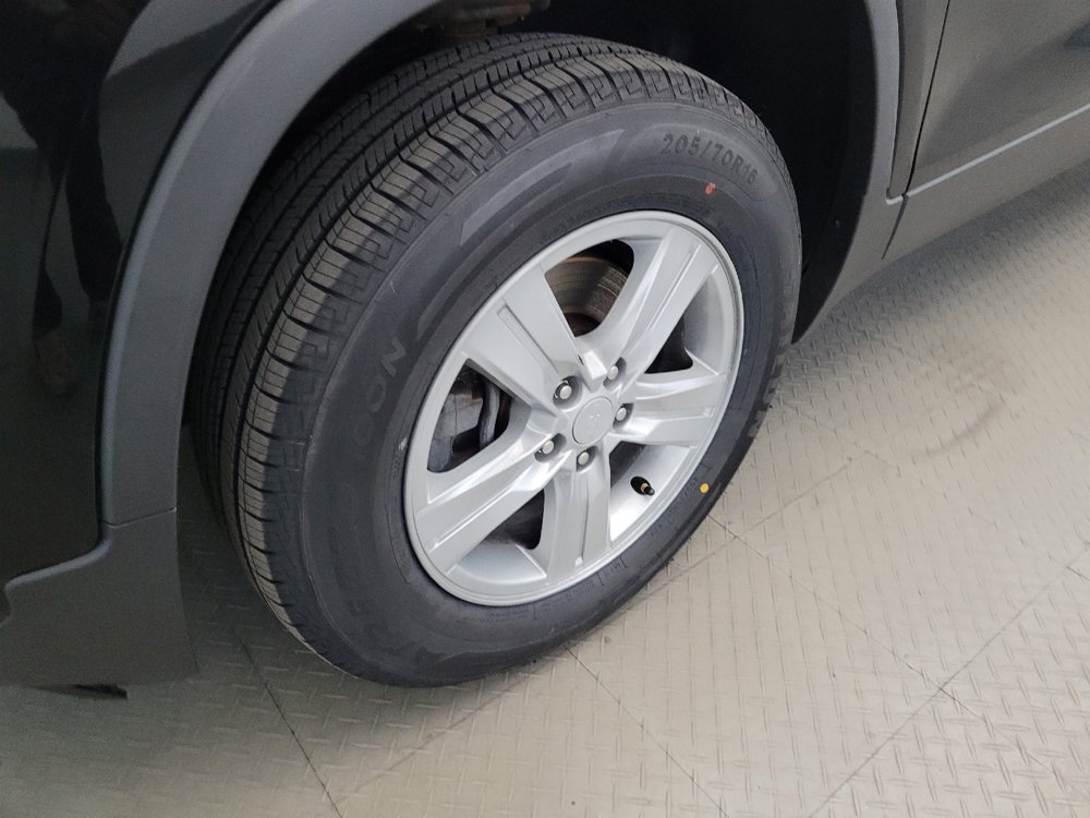 Used 2017 Chevrolet Trax LS AWD/4WD image 31