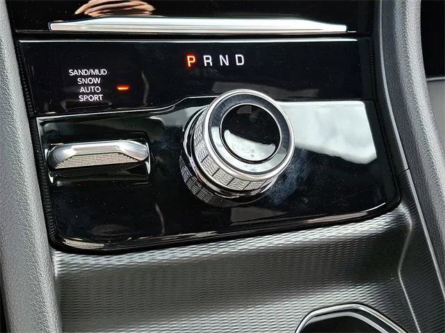 Certified 2025 Jeep Grand Cherokee Limited w/ Black Appearance Package image 15