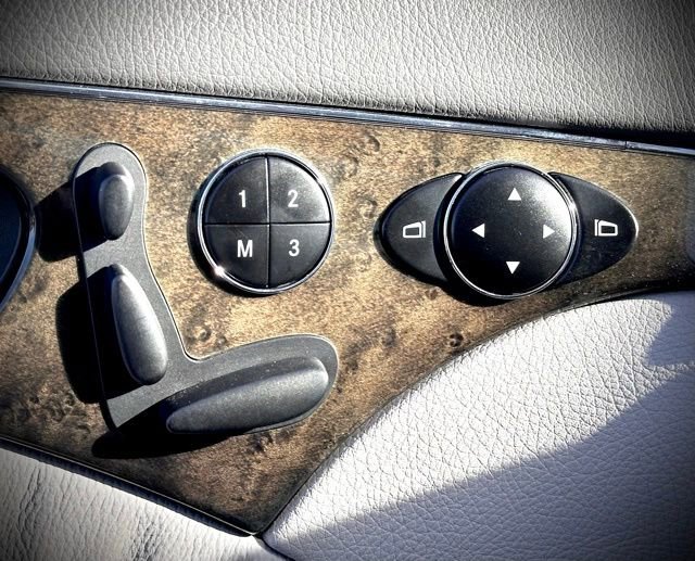 Used 2003 Mercedes-Benz E 320 Sedan image 23