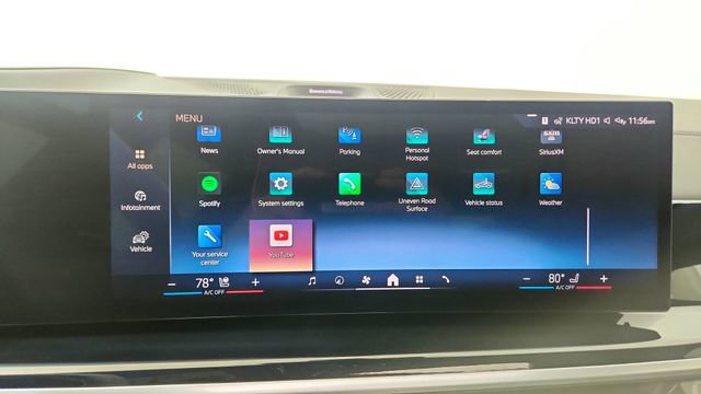 Used 2024 BMW X7 xDrive40i w/ Executive Package image 51