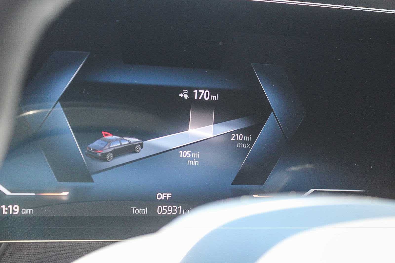 Certified 2025 BMW i7 eDrive50 w/ Executive Package RWD image 21