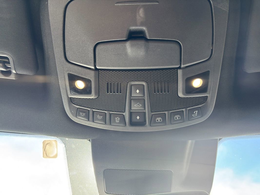 Used 2019 Lincoln Navigator Reserve image 23