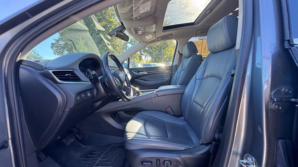 Used 2020 Buick Enclave Essence FWD image 23
