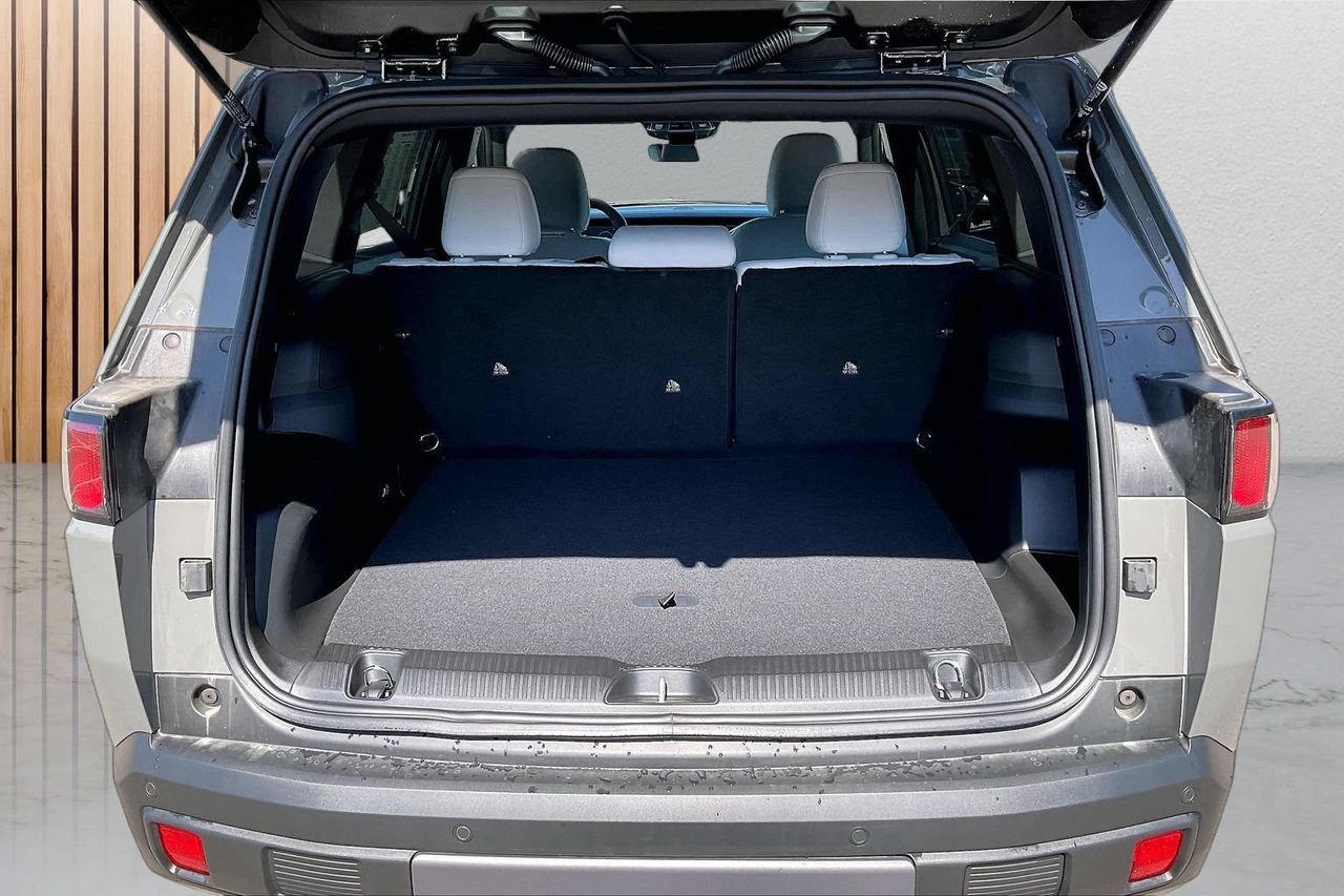 New 2026 Jeep Cherokee Laredo AWD/4WD image 20