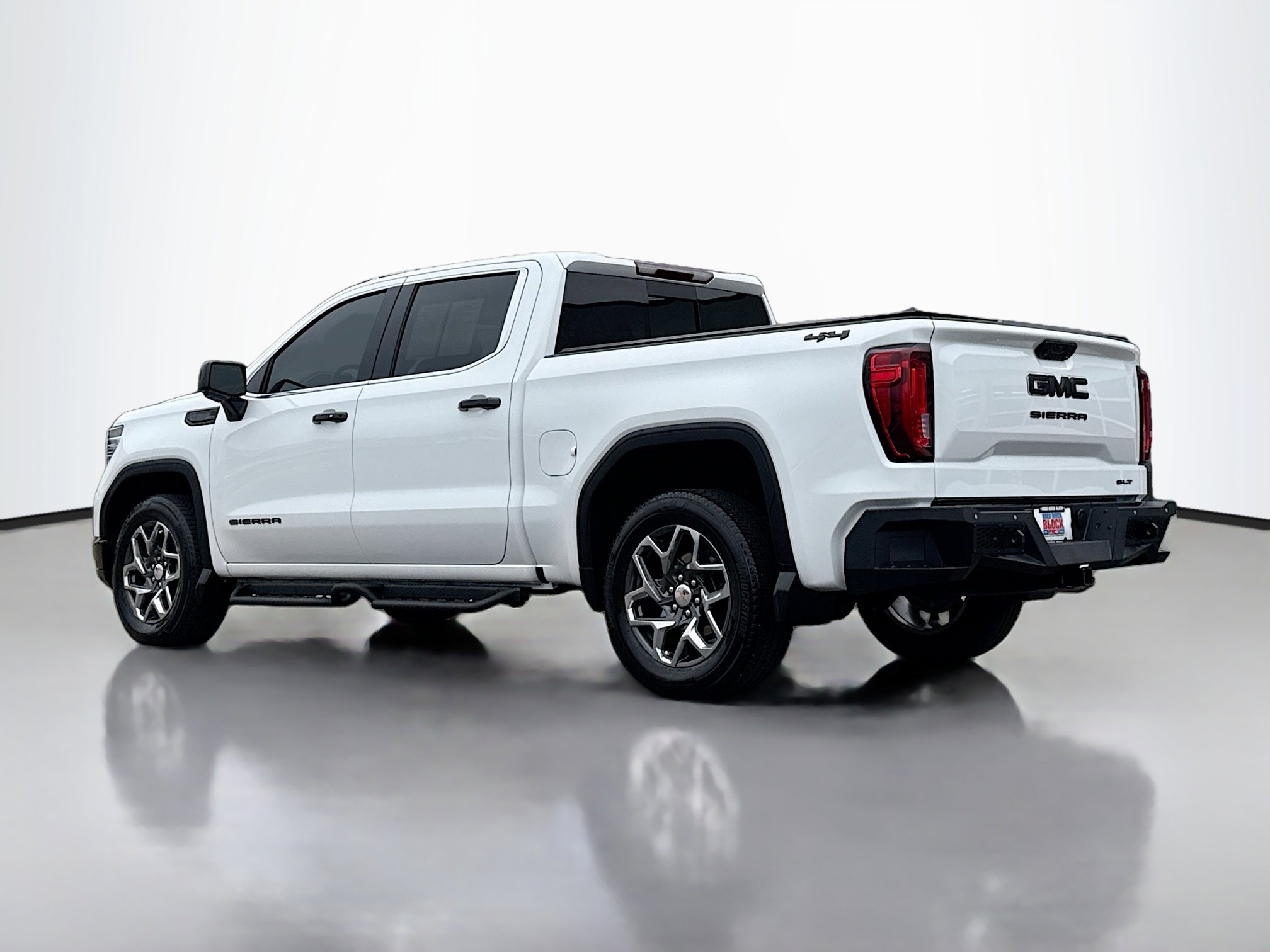 Used 2024 GMC Sierra 1500 SLT w/ SLT Premium Plus Package image 15