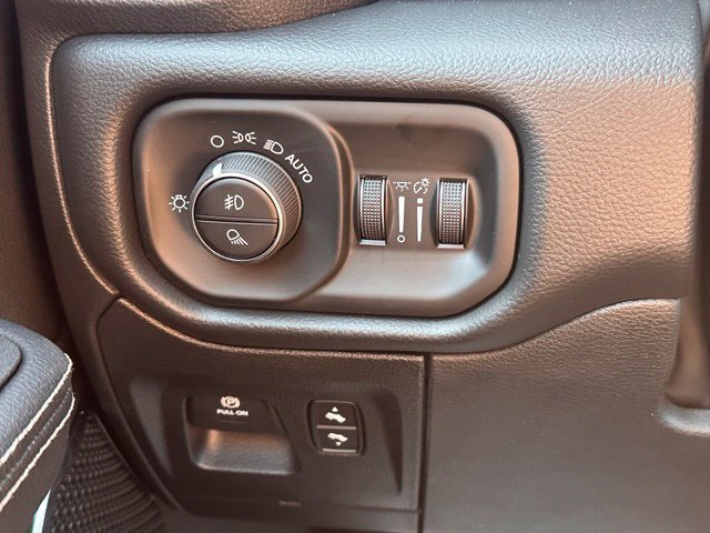 New 2027 RAM 1500 Laramie w/ Night Edition AWD/4WD image 17