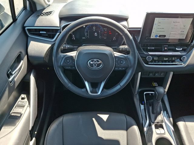 Used 2023 Toyota Corolla Cross XLE w/ Convenience Package AWD/4WD image 12