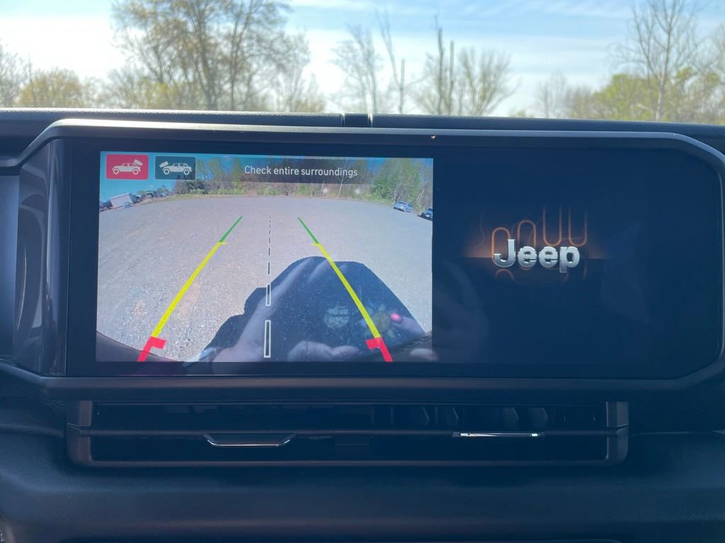 Used 2024 Jeep Wrangler Unlimited Rubicon 392 image 6