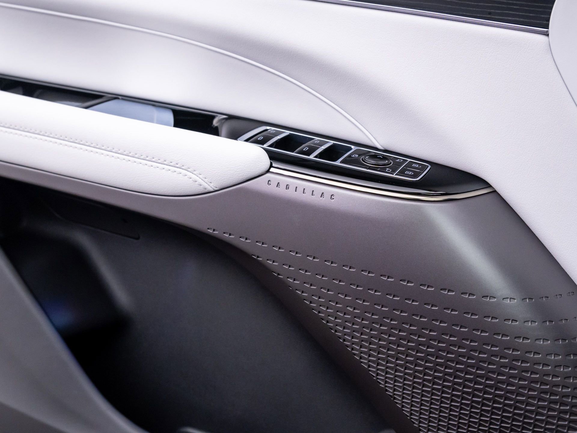 New 2026 Cadillac Lyriq Sport image 17